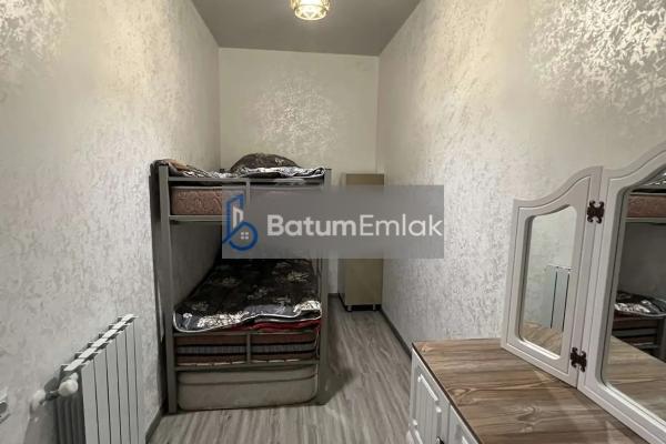 ბათუმში გაქირავებული 60მ² 3-ოთახიანი ბინა - წლიური