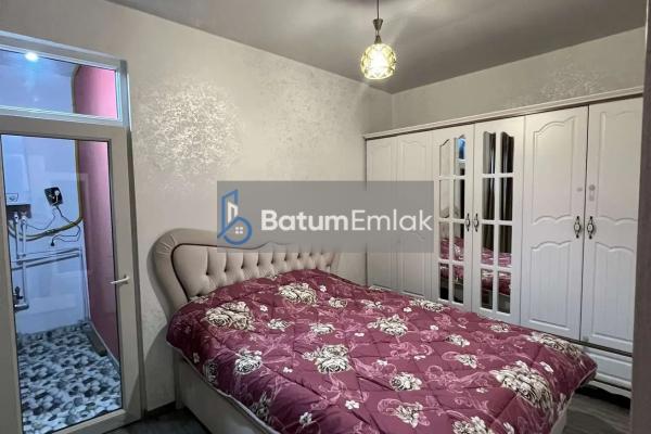 ბათუმში გაქირავებული 60მ² 3-ოთახიანი ბინა - წლიური