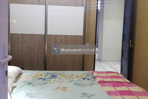 70m² 3-Room Apartment for Rent in Batumi