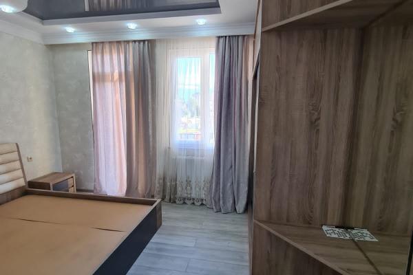 2+1 Apartment for Rent on Bagrationi Street, Batumi