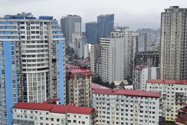 🏡 Batum’da Kiralık Geniş 3+1 Daire – Kobaladze 8A 📍