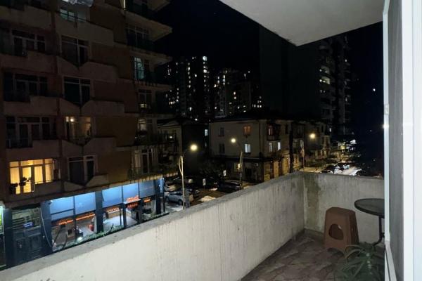 Batum Gorgasali’de 1+1 Kiralık Daire | 75m² | 3. Kat