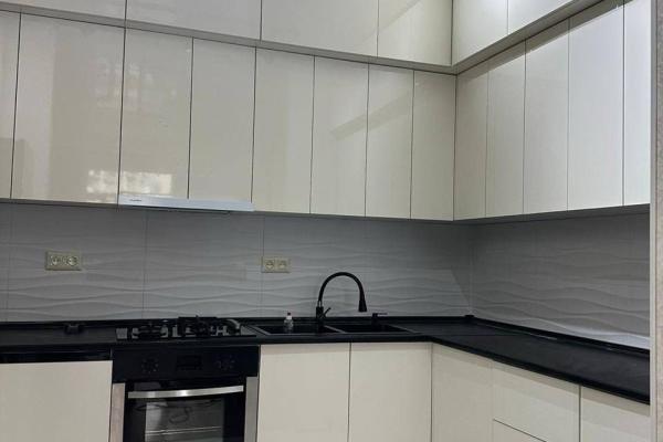 Batum Kacharava’da 2 Yatak Odalı Kiralık Daire | 85m² | 4. Kat | 900$