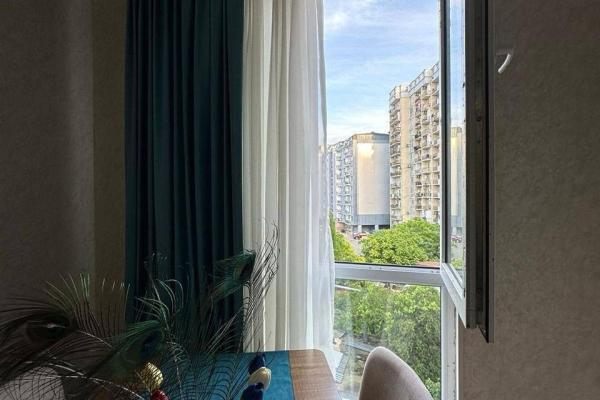 Batum Kacharava’da 2 Yatak Odalı Kiralık Daire | 85m² | 4. Kat | 900$