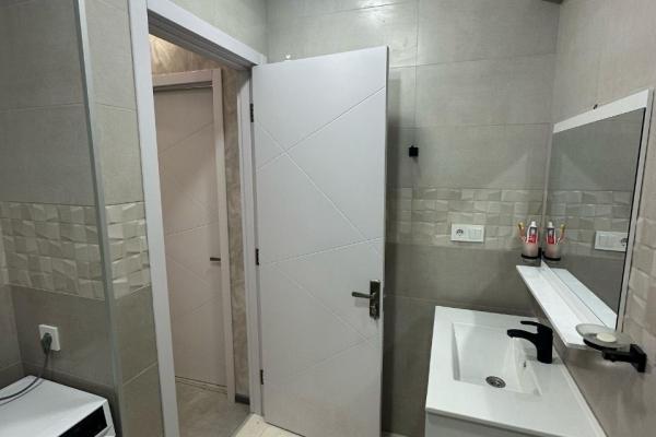 Batum Shartava 16’da Kiralık Eşyalı 1+1 Daire – Uzun Süreli