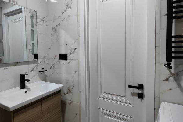 Batum Angisi 10’da Yeni Binada Kiralık Stüdyo | 33.2m² | 19. Kat | 400$