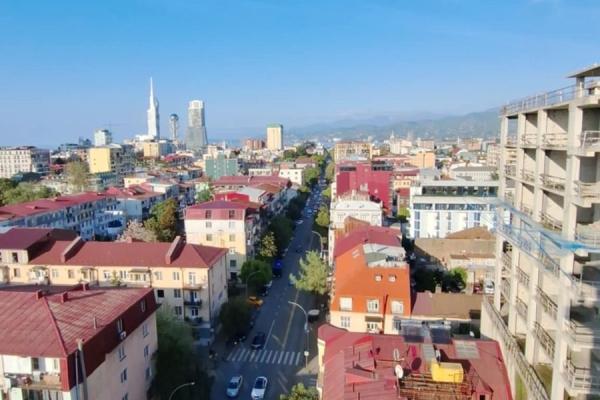 Batum Gorgiladze 45’te Kiralık 3+1 Geniş Daire | 150m² | 11. Kat | 1500$