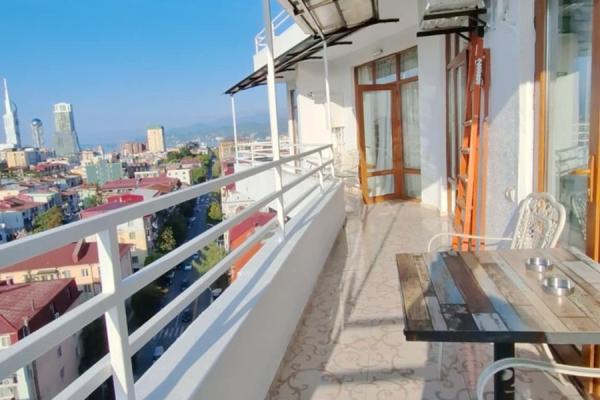 Batum Gorgiladze 45’te Kiralık 3+1 Geniş Daire | 150m² | 11. Kat | 1500$