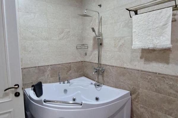 Batum Gorgiladze 45’te Kiralık 3+1 Geniş Daire | 150m² | 11. Kat | 1500$