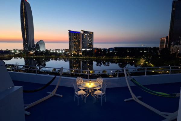 Batum Gorgiladze 45’te Kiralık 3+1 Geniş Daire | 150m² | 11. Kat | 1500$