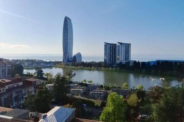 Batum Gorgiladze 45’te Kiralık 3+1 Geniş Daire | 150m² | 11. Kat | 1500$