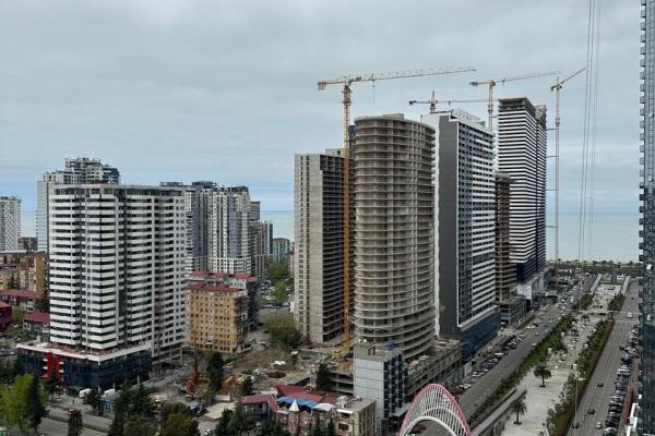 Batum Shartava 16A’da Kiralık 1+1 Lüks Daire | 51m² | Deniz Manzaralı | 900$