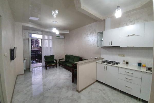 Batum Selim Ximshiashvili 20’de Kiralık 1+1 | 40m² | 500$ | 4. Kat