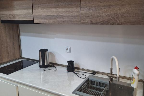 Nijaradze 18 | Denize Sıfır 1+1 Kiralık Daire | 47 m² | 10. Kat | Deniz Manzaralı | 600$