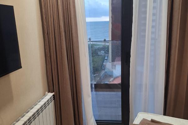 Nijaradze 18 | Denize Sıfır 1+1 Kiralık Daire | 47 m² | 10. Kat | Deniz Manzaralı | 600$