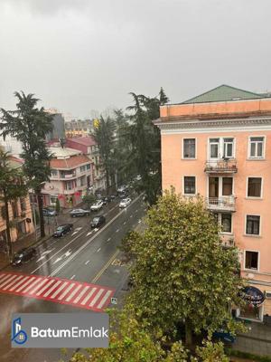 Сдается 3-комнатная квартира в Батуми, район Руставели