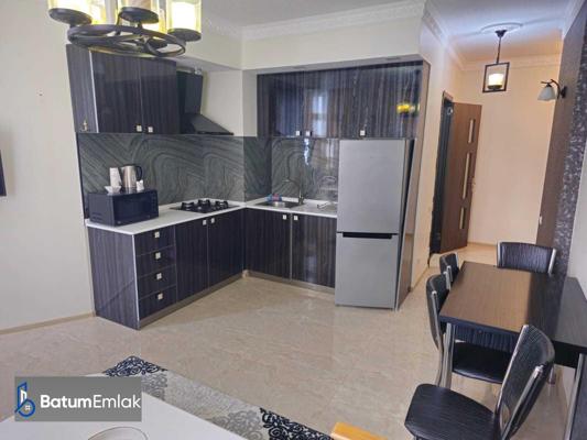 Batum Khimshiashvili Bölgesinde Kiralık 2 Odalı Daire