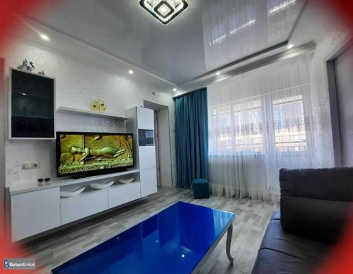 Batum Khimshiashvili Bölgesi'nde Kiralık 3 Odalı Daire