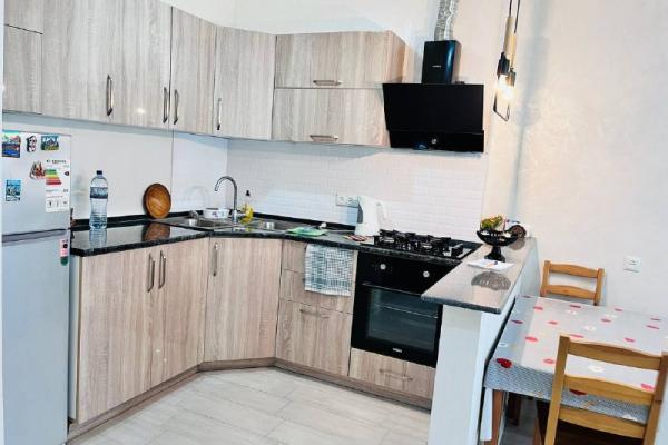 Selim Khimshiashvili 20 | Kiralık 1+1 Daire | 55 m² | Merkezi Isıtma | Fırın | 500$