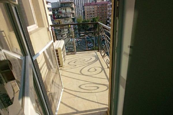 Rustaveli 43a | Kiralık 1+1 Daire | 54 m² | 7. Kat | 500$