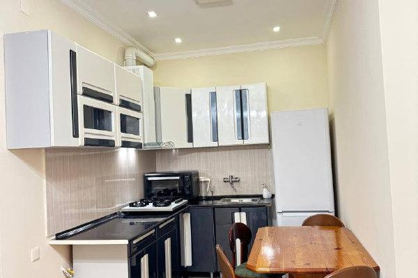 İnasaridze 2 Kiralık 1+1 Daire | 45 m² | Merkezi Isıtma | 450$
