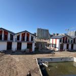 Adliya Caddesinde 8 Adet Müstakil Ev | 2 Yatak Odalı | Bahçe | Park Yeri | 180 m² | 1800$