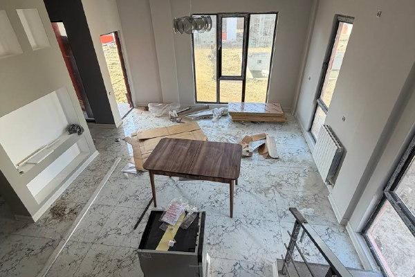 Adliya Caddesinde 8 Adet Müstakil Ev | 2 Yatak Odalı | Bahçe | Park Yeri | 180 m² | 1800$