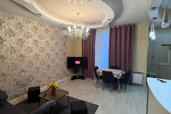 Gorgiladze 45 | Kiralık 2+1 Daire | 80 m² | 11. Kat | 700$