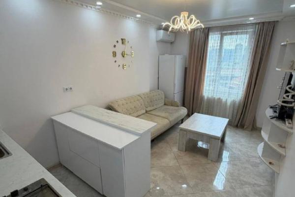 Agmashenebeli 1 | Kiralık 2+1 Daire | 70 m² | 8. Kat | 600$