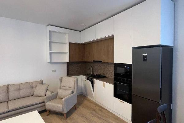 Leonidze 8 | Kiralık 2+1 Daire | 80 m² | 3. Kat | 800$