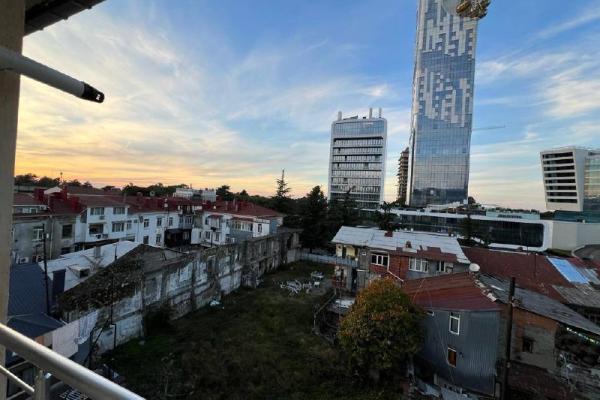 Rustaveli 10 | Kiralık 1+1 Daire | 45 m² | 6. Kat | 600$
