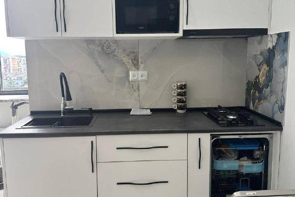 بوشكينا 35 | شقة 1+1 للإيجار | 40 م² | الطابق 10 | 450$