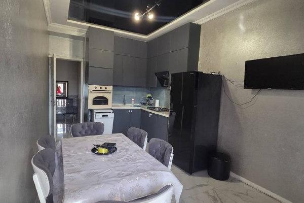 Khimshiashvili 9a | Kiralık 2+1 Daire | 85 m² | 5. Kat | 700$