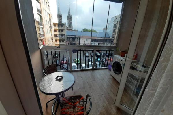 Batumi Zubalashvili 31'de 3 Katlı Kiralık Ev – 3 Yatak Odalı, 1300$