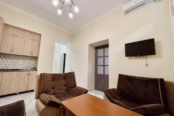 Gamsakhurdia 19 | Kiralık 1+1 Daire | 45 m² | 1. Kat | 450$