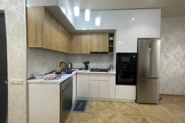 Agmashenebeli 13 | Kiralık 2+1 Daire | 80 m² | 2. Kat | 800$