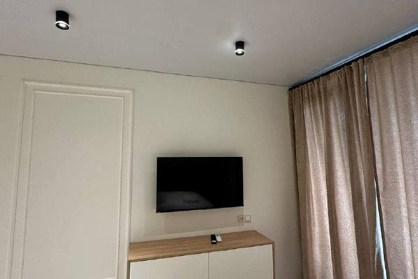 شقة استوديو للإيجار في تبيل أبوسيريدزي 13 | 30 م² | الطابق 12 | 550 دولار