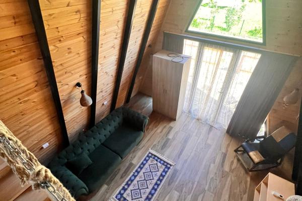 აეროპორტის მახლობლად | ქირავდება ბანგალო | 40 მ² | 2 სართული | 700$/თვეში