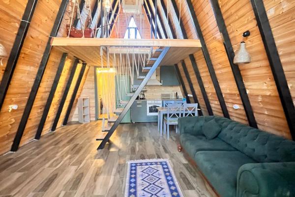 აეროპორტის მახლობლად | ქირავდება ბანგალო | 40 მ² | 2 სართული | 700$/თვეში