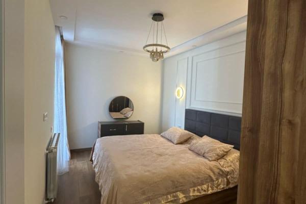 ლორტკიპანიძე 24 | ქირავდება 2+1 ბინა | 120 მ² | 10-ე სართული | 1300$/თვეში