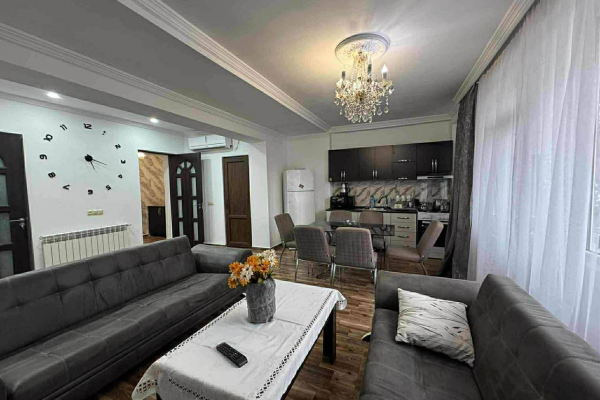 Pirosmani 17 | Kiralık 2+1 Daire | 90 m² | 1. Kat | 700$/aylık