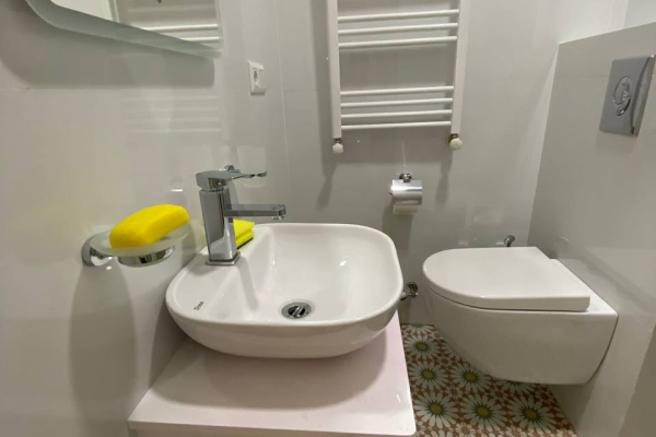 Inasaridze 16a | Kiralık Stüdyo Daire | 28 m² | 3. Kat | 350$/aylık