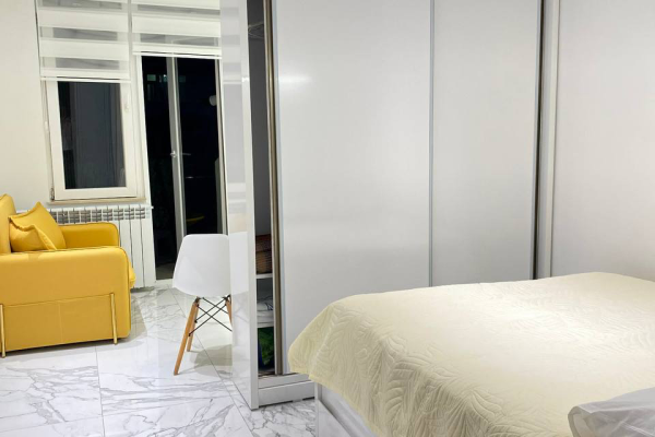 Inasaridze 16a | Kiralık Stüdyo Daire | 28 m² | 3. Kat | 350$/aylık