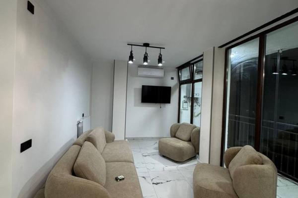 Parnavaz Mepe 93 | Kiralık 2+1 Daire | 88 m² | 6. Kat | 500$/aylık