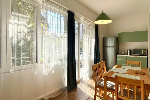 26 Mayıs 16 no | Kiralık 2+1 Daire | 82 m² | 1. Kat | 1000$/aylık