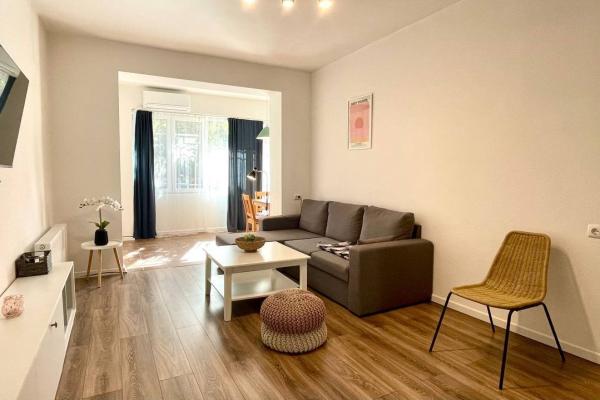 26 Mayıs 16 no | Kiralık 2+1 Daire | 82 m² | 1. Kat | 1000$/aylık