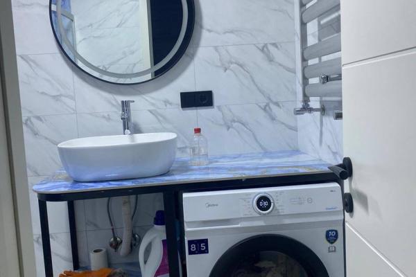 Rustaveli Caddesi 10 | Kiralık 2+1 Daire | 74 m² | 4. Kat | 1000$/aylık