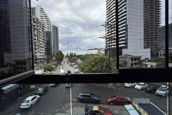 ლორტკიპანიძის ქუჩა 24 | იყიდება 3 ოთახიანი ბინა | 96 მ² | 3-ე სართული | 230,000$