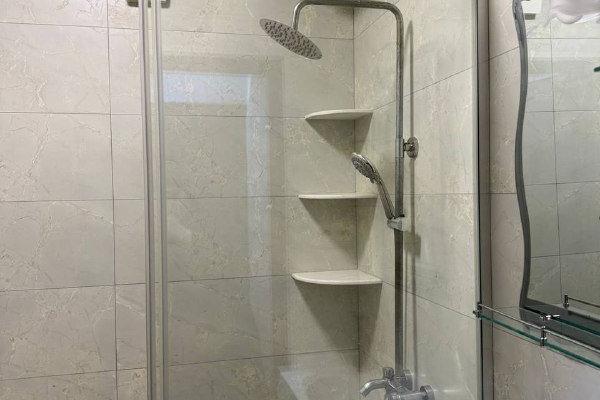 შ. ჰიმშიასვილი 9 | ქირავდება 2+1 ბინა | 100 მ² | 5-ე სართული | 900$/თვეში