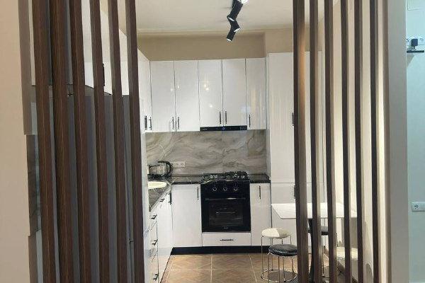 ანგისა 41ა | ქირავდება 2+1 ბინა | 75 მ² | 16-ე სართული | 600$/თვე